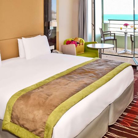 Mercure Granville Le Grand Large Bagian luar foto
